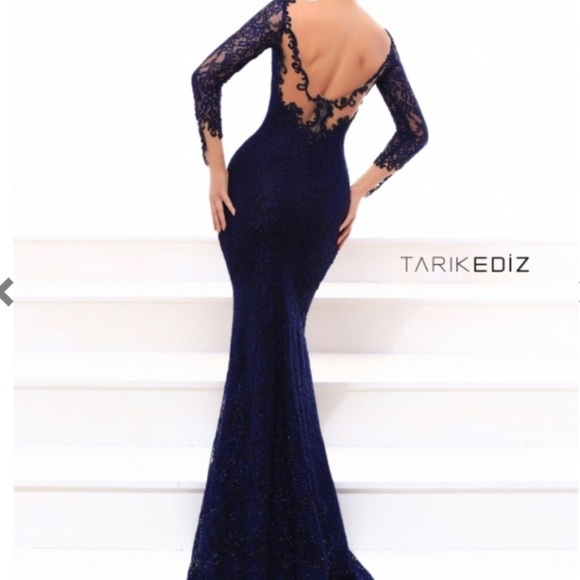 Lace Dress - Picture 2 of 5